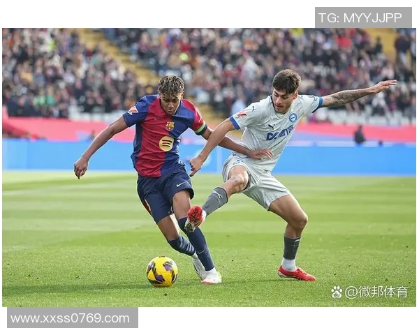 巴萨三比一阿拉维斯暂登顶,梅西闪耀时刻,皇马紧随其后!